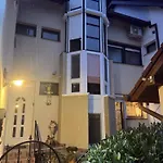 Era 哈卡尼