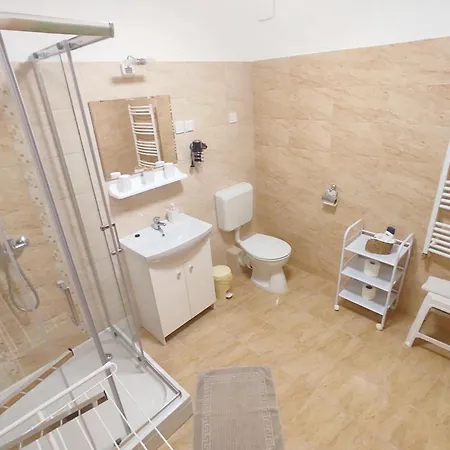 Era Apartmanhaz Appartement *