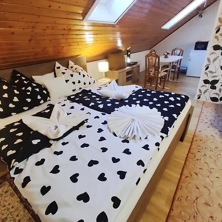 Apartament Era Apartmanhaz *