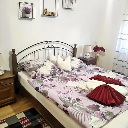 Era Apartmanhaz