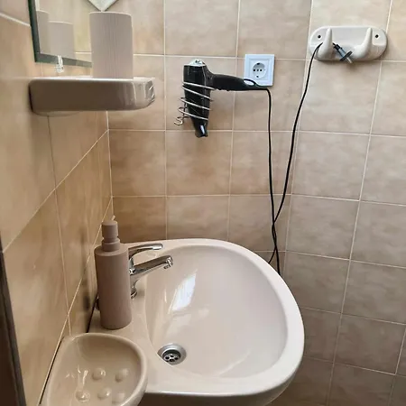 Era Apartmanhaz Appartement *